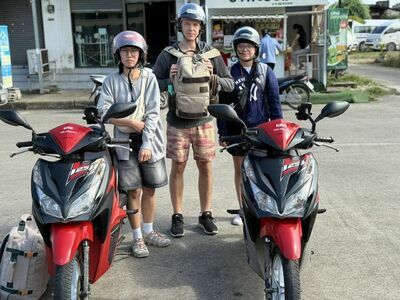 Takdaet Scooter Rental
