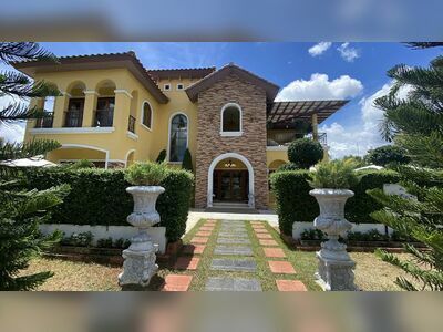The Palazzo Chumphon