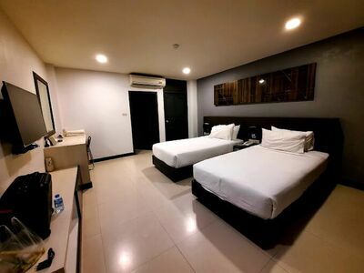 Sakon Hotel