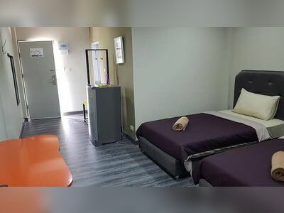 Room 18 Hotel at PTT Wang Chao