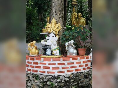 Wat Pa Saeng Tham