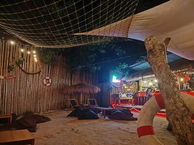 Hidden Gem by Monkey Bar