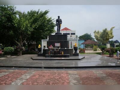 Suan Therd Phra Kiat 12 Singha