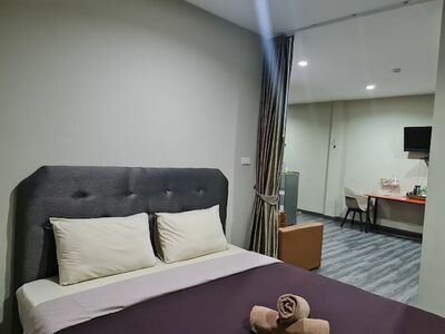Room 18 Hotel at PTT Wang Chao