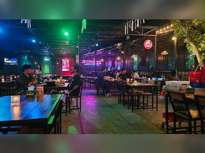 Feeling Nakornsithammarat Bar
