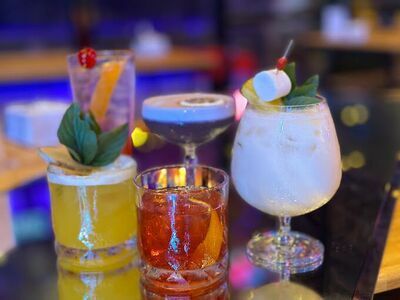 Feeling Nakornsithammarat Bar