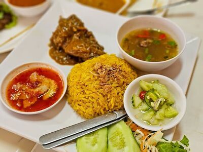 Bạng Baw Roti & Tea