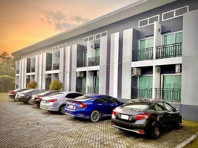 B3 Hotel