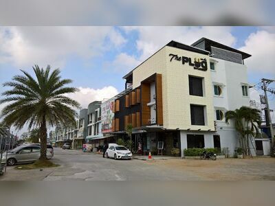 The Plug Hotel @ i-Biz Avenue