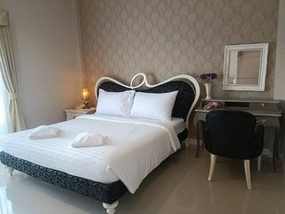 English Resotel