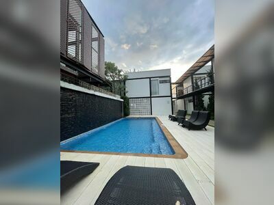 The Gold Living Life Hotel
