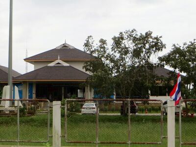 Chaloem Phra Kiat Hospital