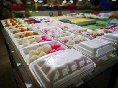 Municipality Market Tha Sak
