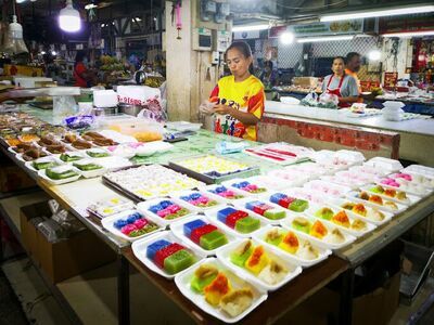 Municipality Market Tha Sak