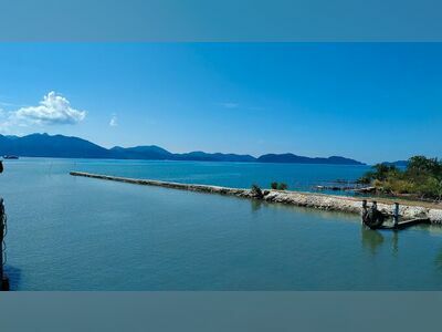 Koh Chang Ferry (Aow Thammachat)
