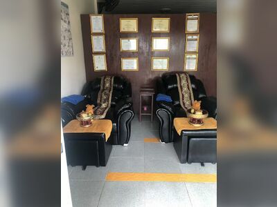 Boss Collection Kaew & Daew Massage