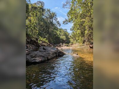 Khlong Phlu Waterfall