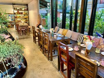 Khao Kwan Restaurant