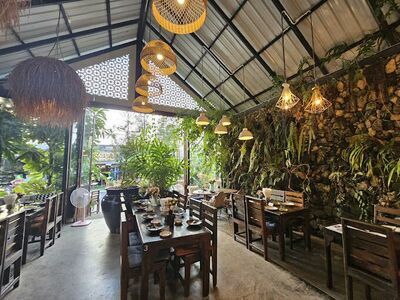 Khao Kwan Restaurant