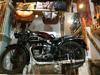 Peace Moon Shop
