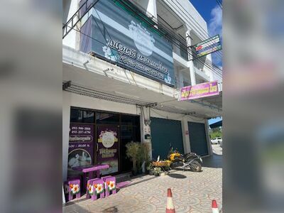 Natnaree Massage