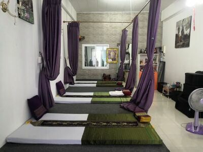 Natnaree Massage