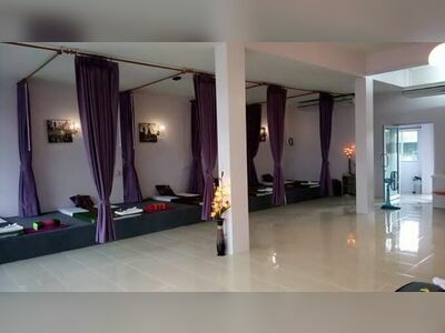Natnaree Massage