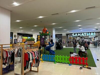 Sahathai Plaza