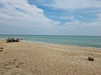 Phlai Dam Beach