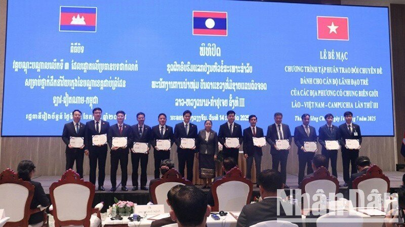 Laos and Cambodia Wrap Up Training for Young Regional Leaders