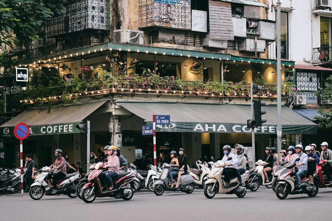 Hanoi to Ban Fossil‑Fuel Motorbikes in City Centre by 2026
