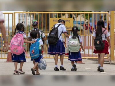 Thai Schoolchildren Shift to Online Classes Amid Border Clashes