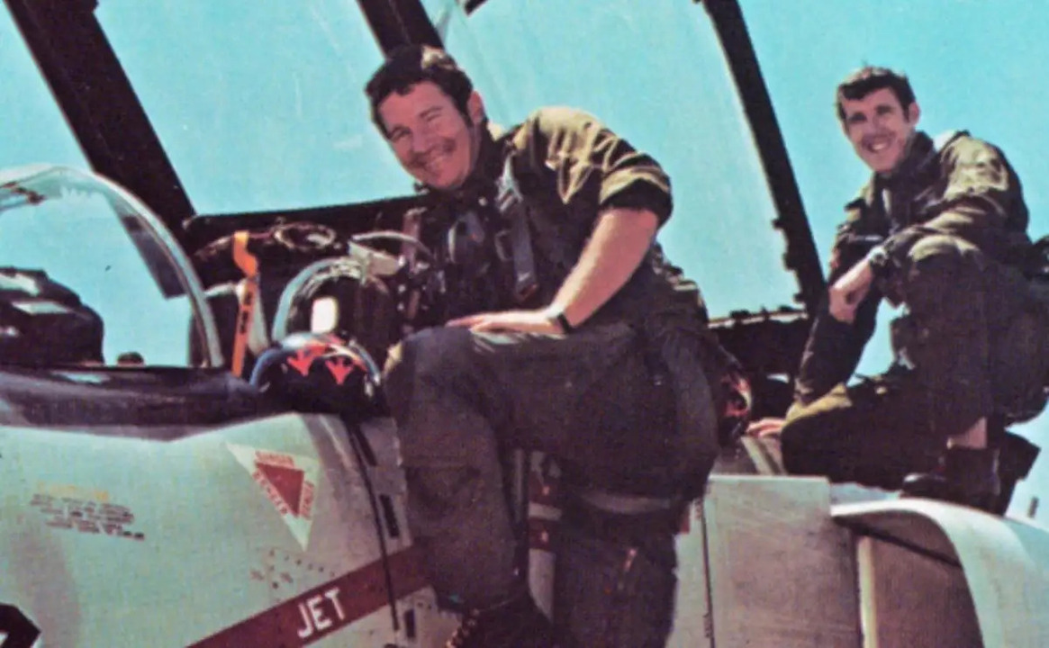 Vietnam War Ace Randy 'Duke' Cunningham Dies