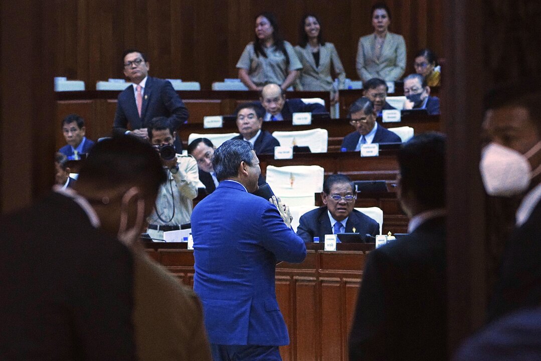 Cambodia Passes Law to Revoke Citizenship for Treason Convictions