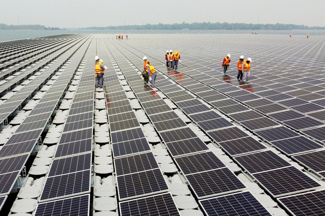 U.S. Expands Probe Into Solar Imports From Asia