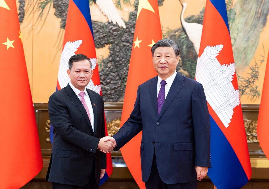 Xi Jinping and Cambodian Prime Minister Vow Stronger Ties