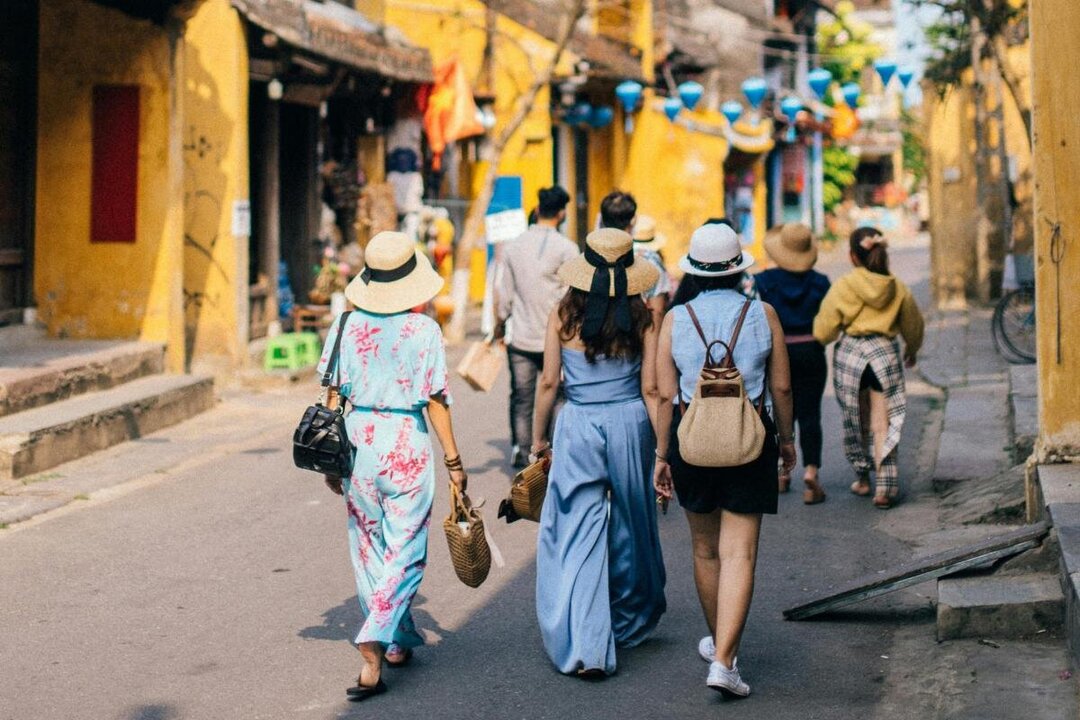 Vietnam’s Tourism Industry Booms with Record Growth