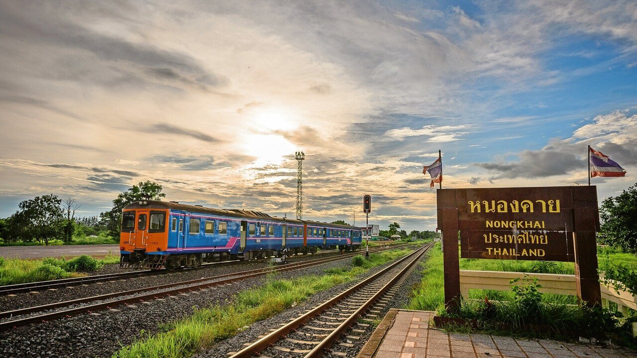 New Sleeper Train Connects Thailand and Laos at Affordable Price