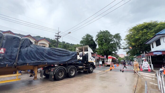 Thai-Cambodia Border Businesses Face Setback as Checkpoint Reopening Rejected