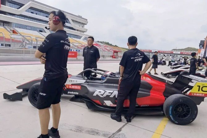 Cheong and Lao Advance in China F4 Racing