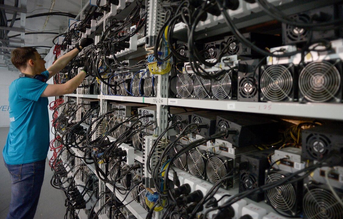 Laos Turns to Cryptocurrency Mining to Fund Dam Projects