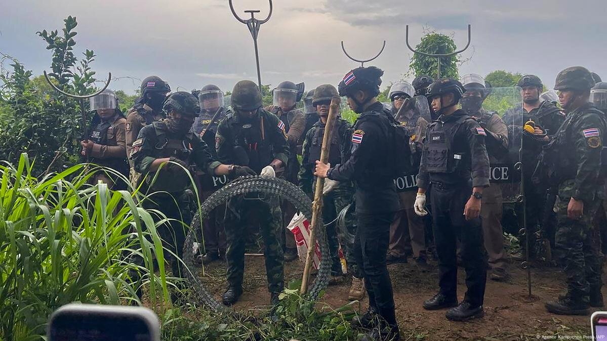 Cambodian Prime Minister Accuses Thai Army of Civilian Evictions
