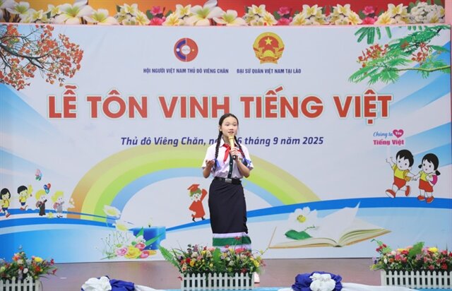 Vietnamese Language Ambassadors Deepen Ties with Laos