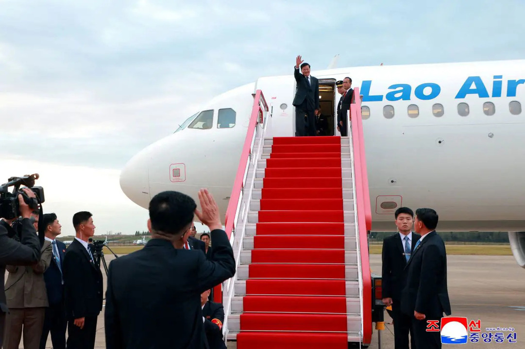 Lao President Calls for Stronger, Globally-Minded Diplomatic Corps