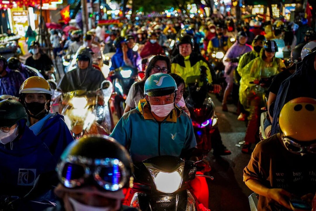 Japan Warns Vietnam of Job Losses Over Hanoi Motorbike Ban