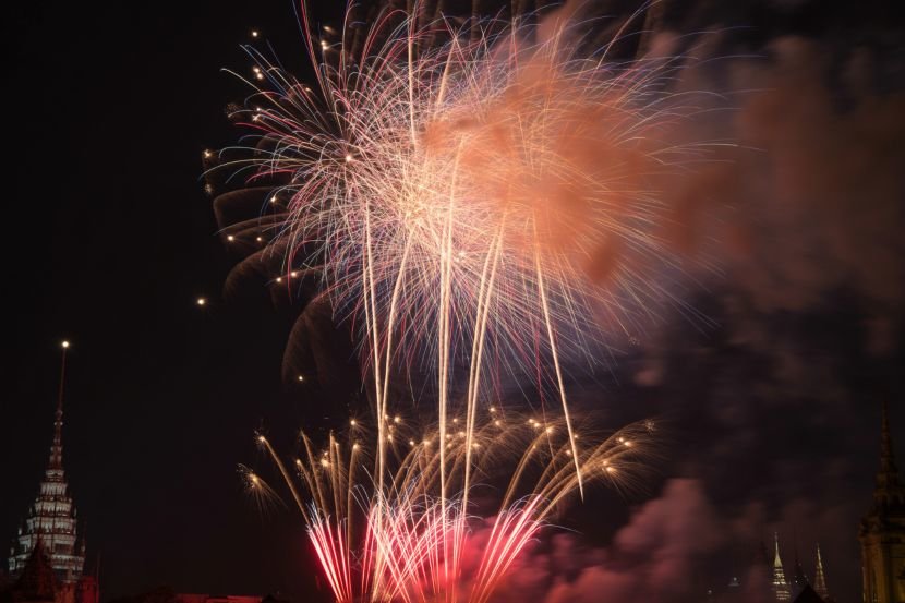 Thailand Adjusts Year-end Riverfront Festivities Amid Royal Mourning