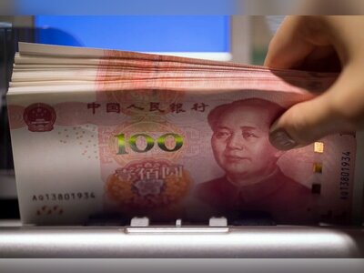 Hong Kong Shares Rise Firmly as Yuan Strengthens to Nearly Three-Year High