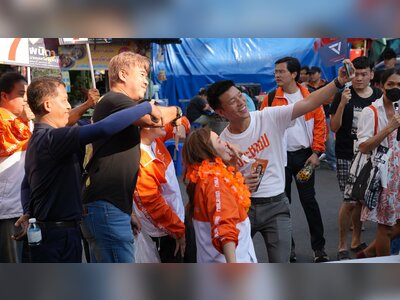 Thailand’s Reformist Opposition Surges in Polls With New Tactics as February Election Approaches