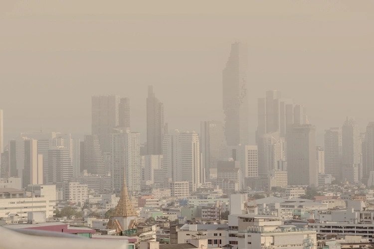 Thailand and ASEAN Today: Border Enforcement, Investor Signals, and Bangkok’s PM2.5 Reality