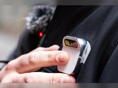 Apple and OpenAI Chase Screenless AI Wearables as the Post-iPhone Interface Battle Heats Up